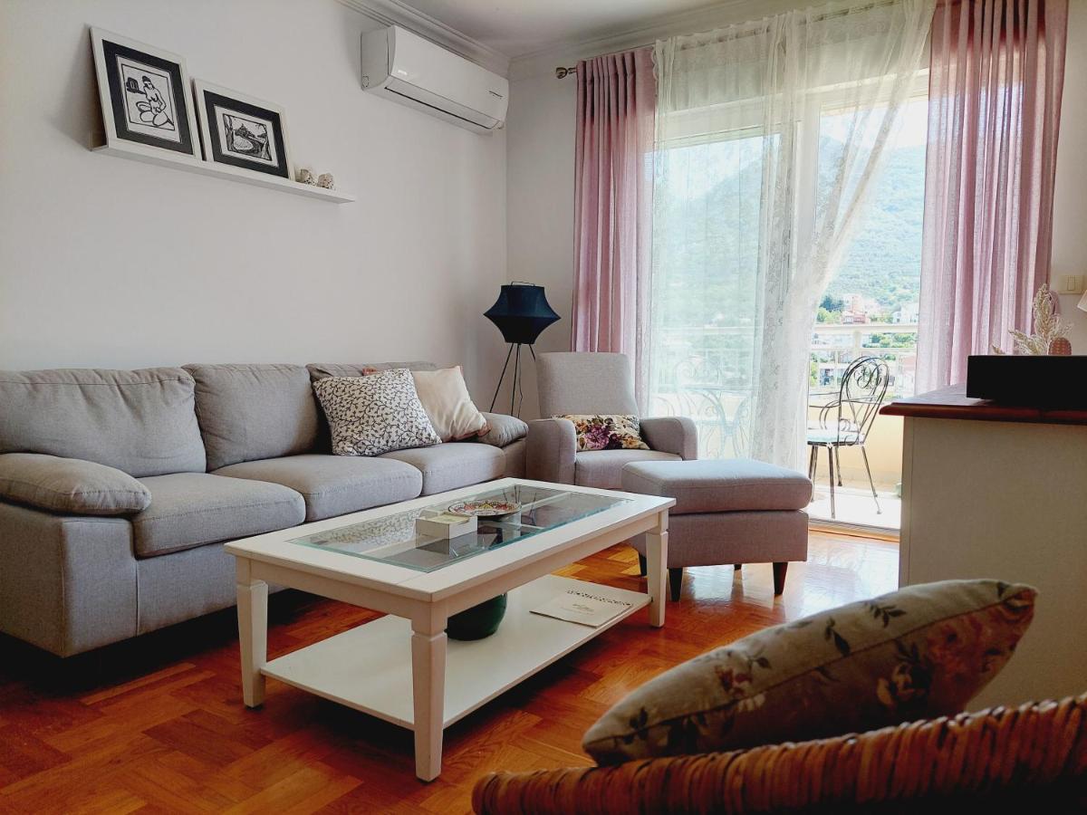 Aska Apartment Bar Luaran gambar