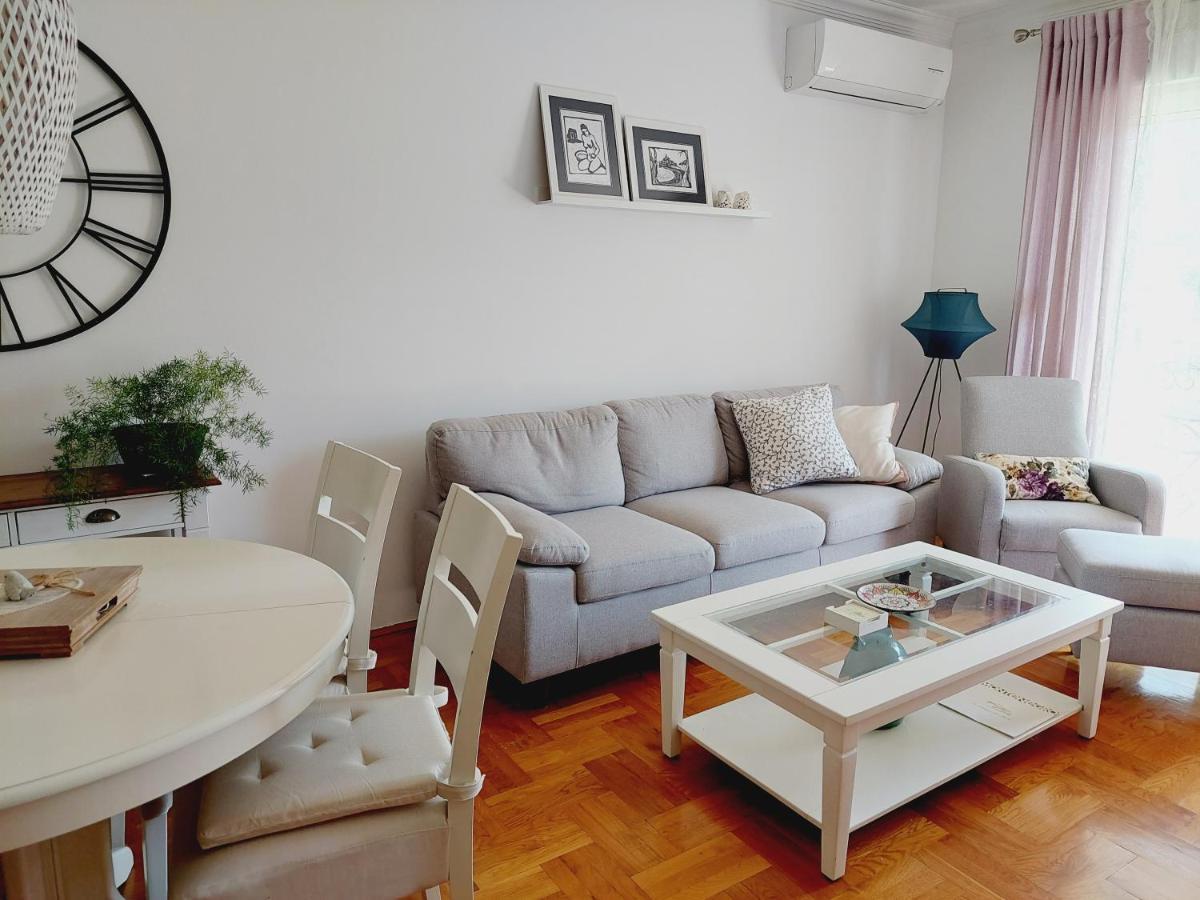 Aska Apartment Bar Luaran gambar
