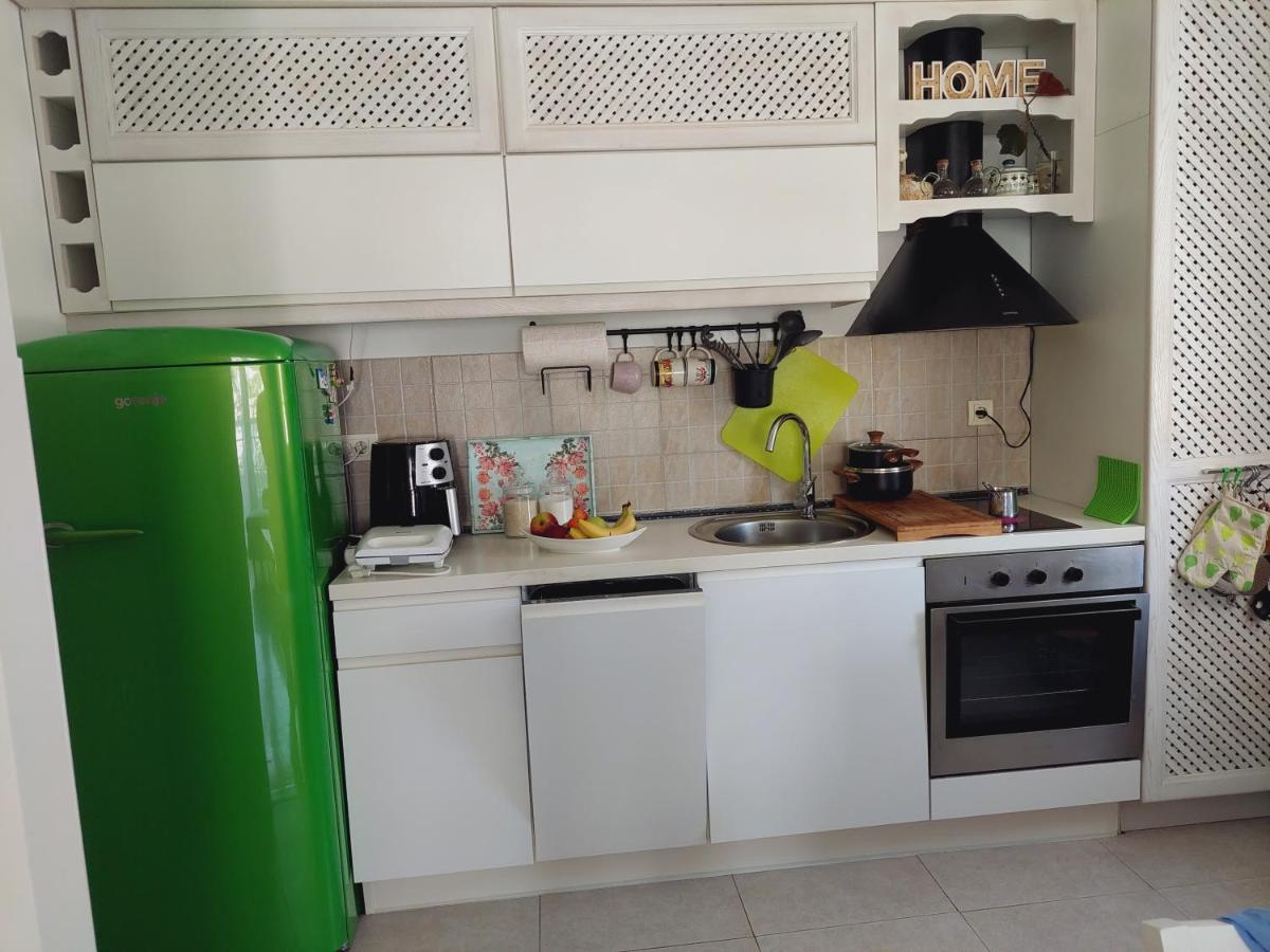 Aska Apartment Bar Luaran gambar